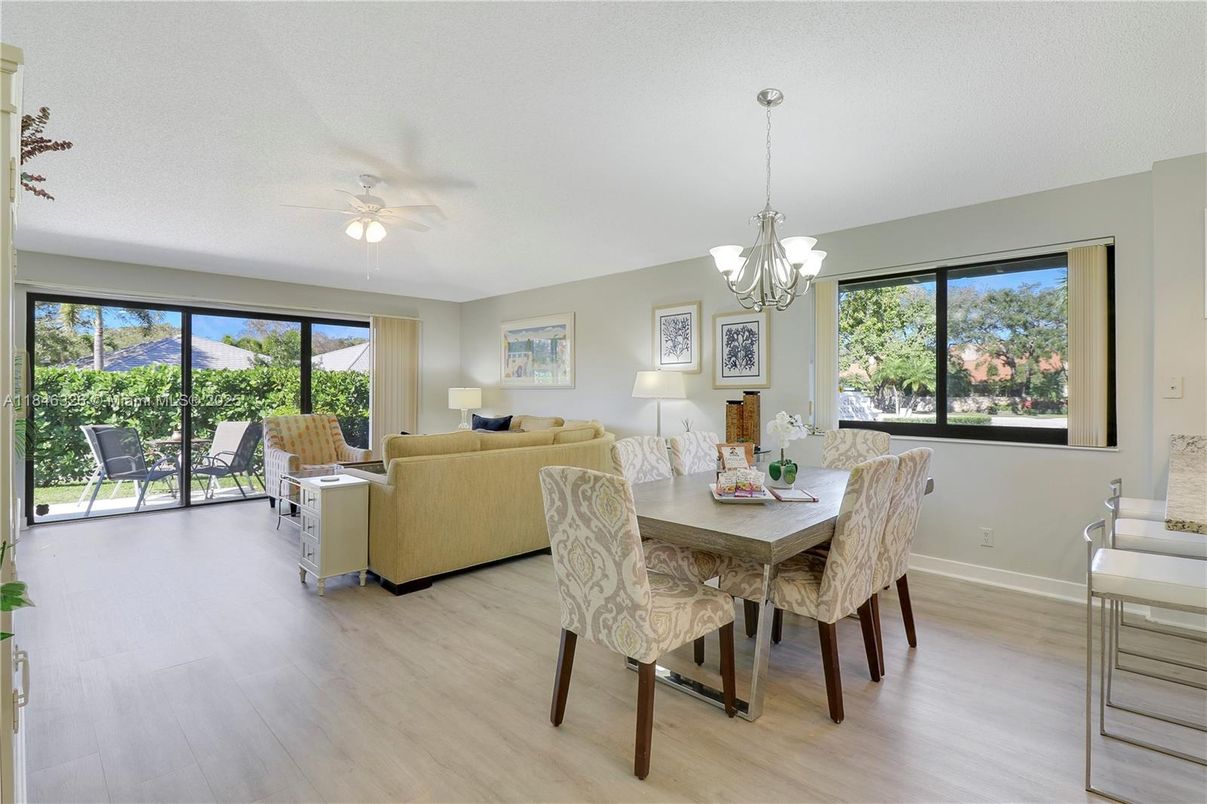 Chandelier, Dining room, Interior, Living room, Wood Texture Flooring