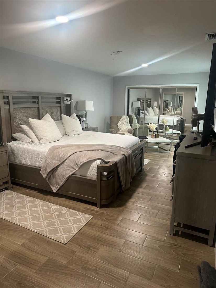 Bedroom, Interior, Wood Texture Flooring