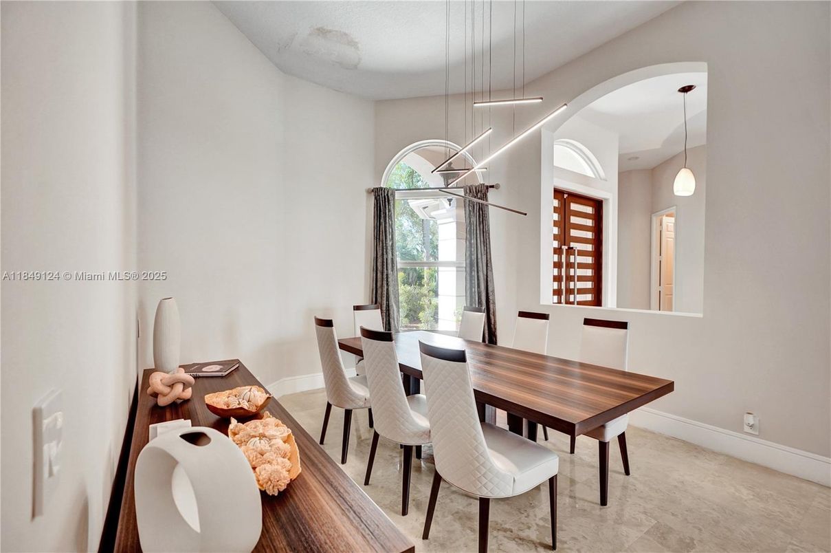 Dining room, Interior, Pendant Lights