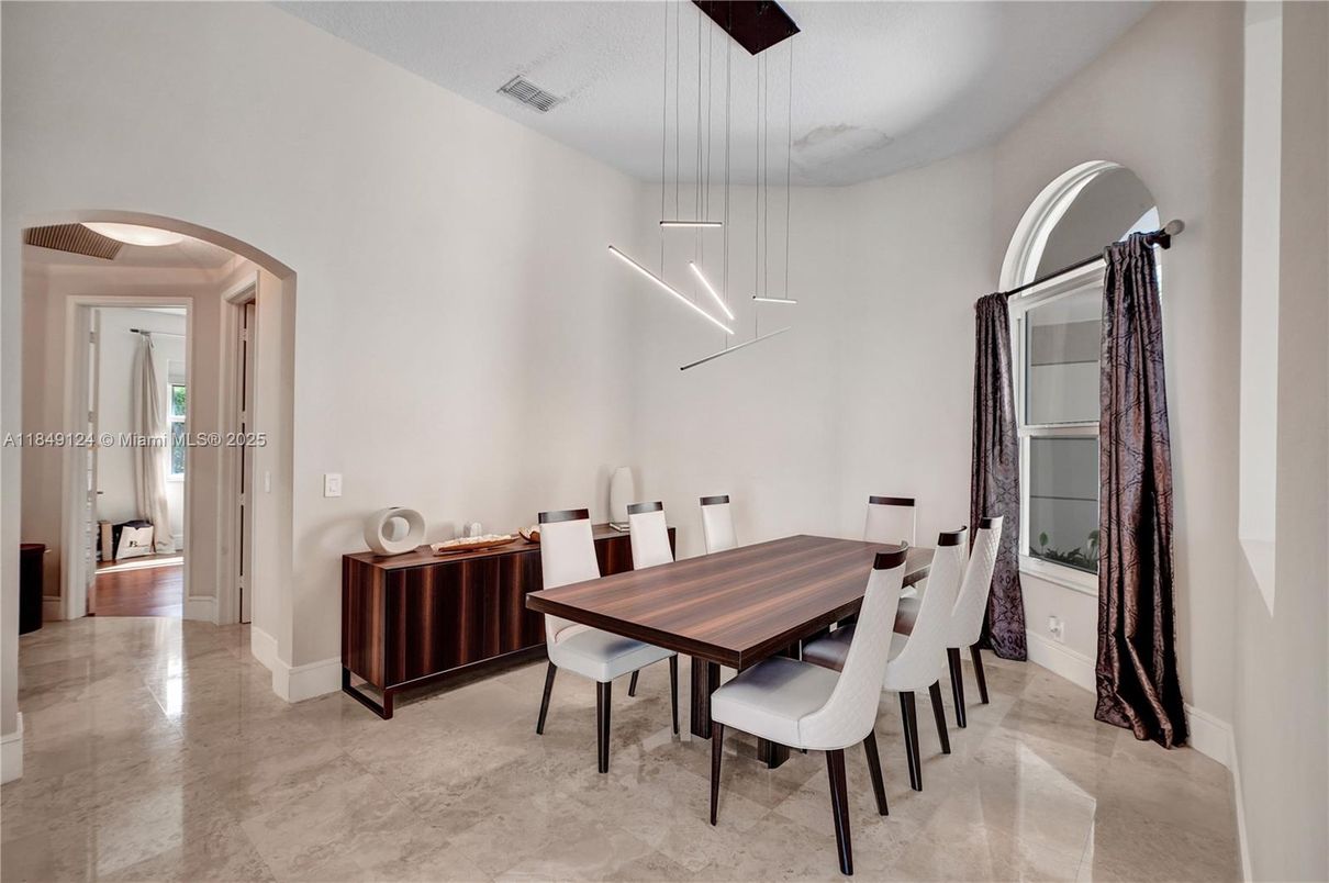 Dining room, Interior, Pendant Lights