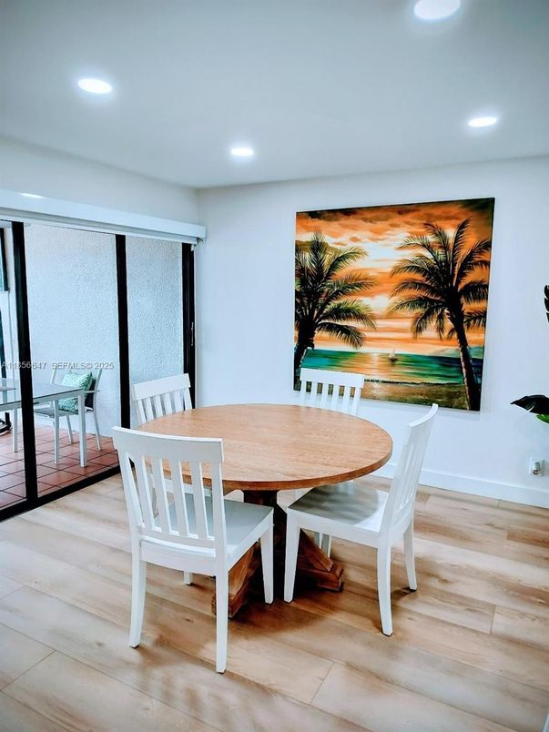 Dining room, Interior, Recessed Lighting, Wood Texture Flooring