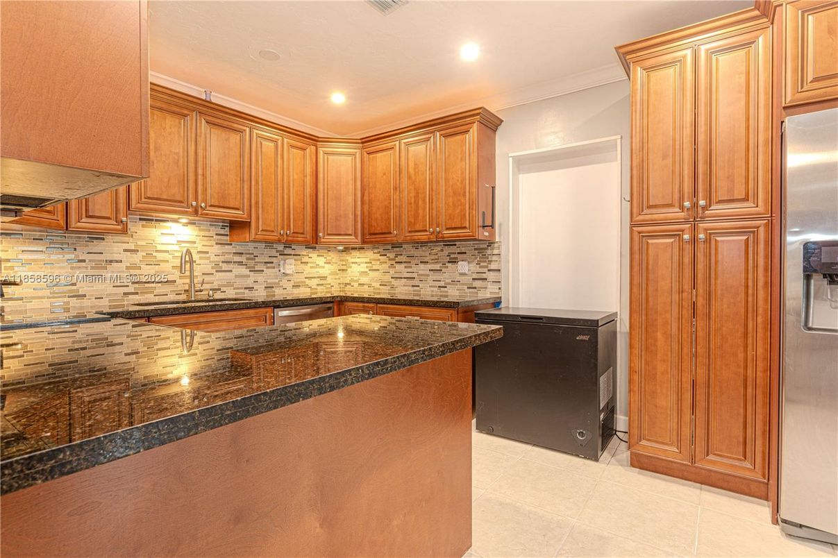 Interior, Kitchen, Recessed Lighting