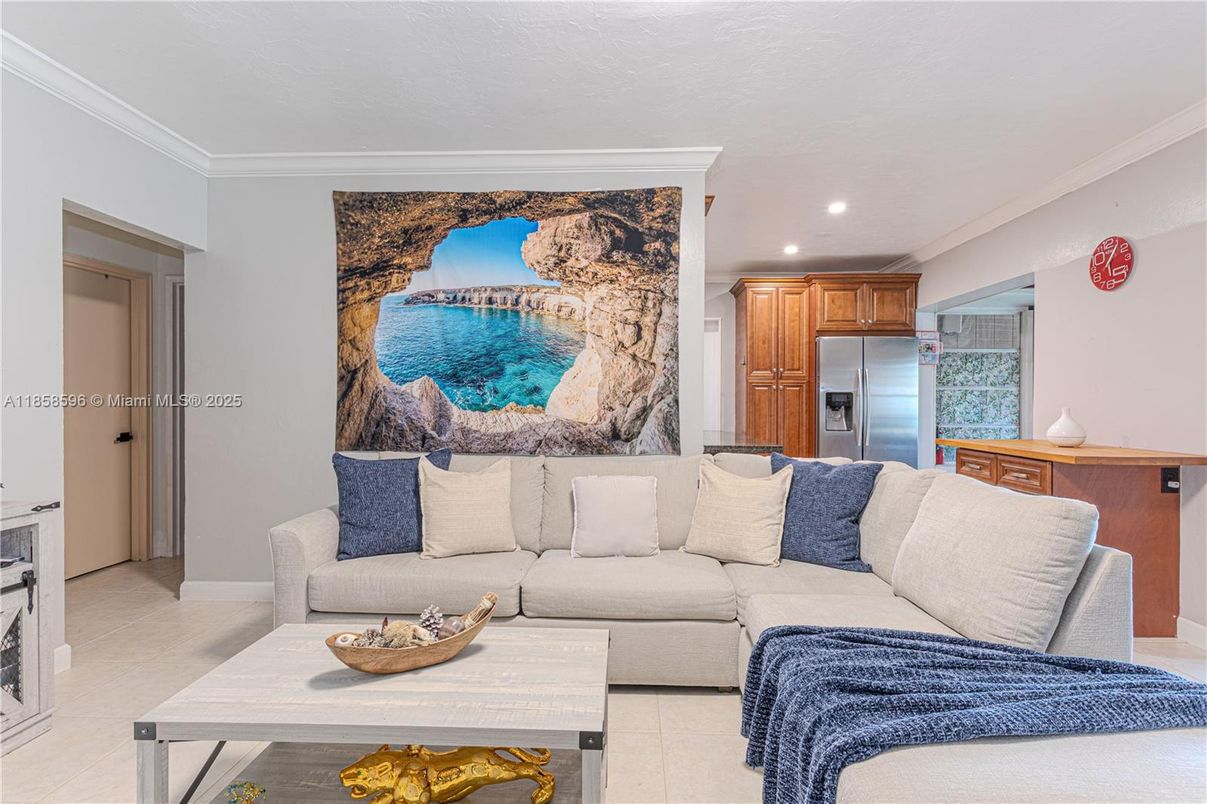 Interior, Kitchen, Living room, Recessed Lighting, Stainless Steel Appliances