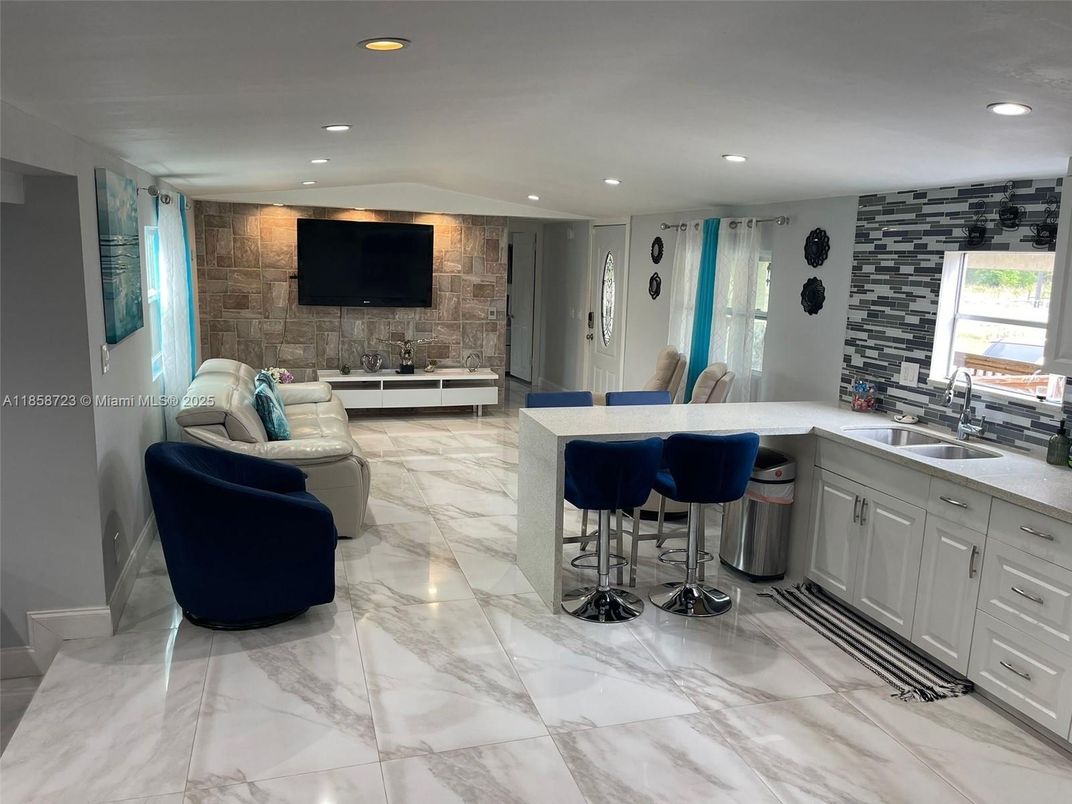 Interior, Kitchen, Living room, Marble, Recessed Lighting, Stone Walls