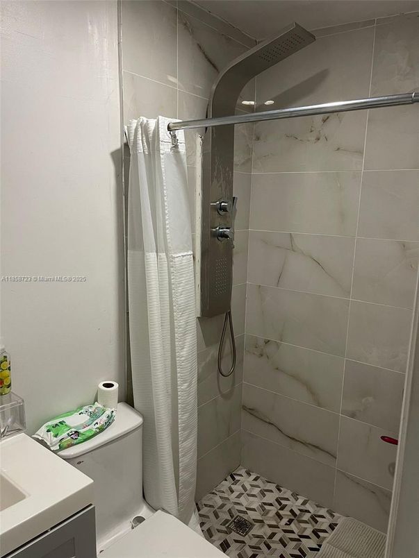 Bathroom, Interior, Marble Walls