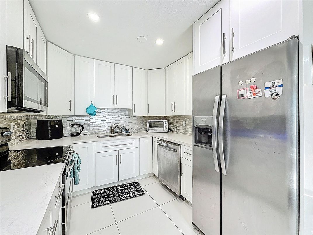 Interior, Kitchen, Recessed Lighting