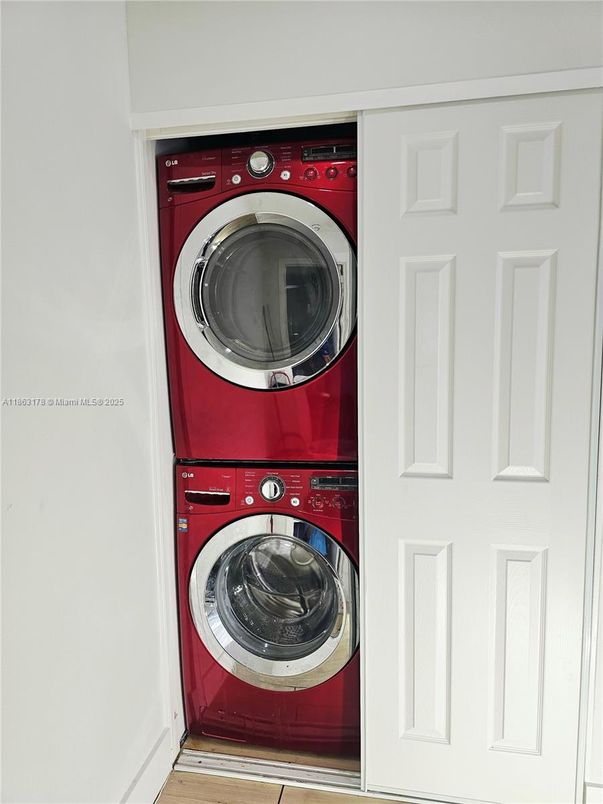 Interior, Utility Closets, Washer