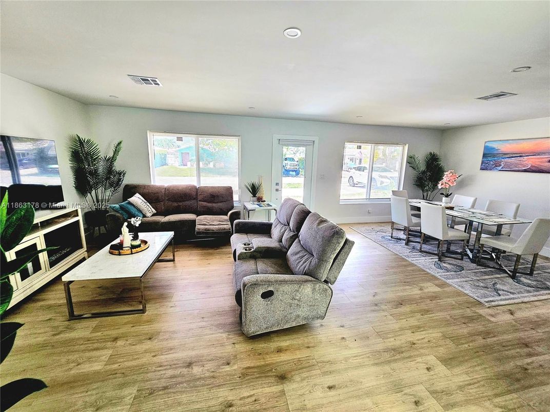 Dining room, Interior, Living room, Recessed Lighting, Wood Texture Flooring