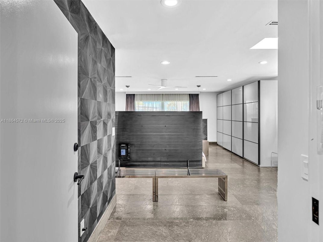 Interior, Recessed Lighting