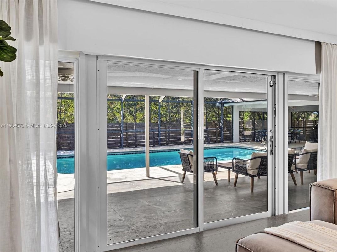 Interior, Pool, Sun Room