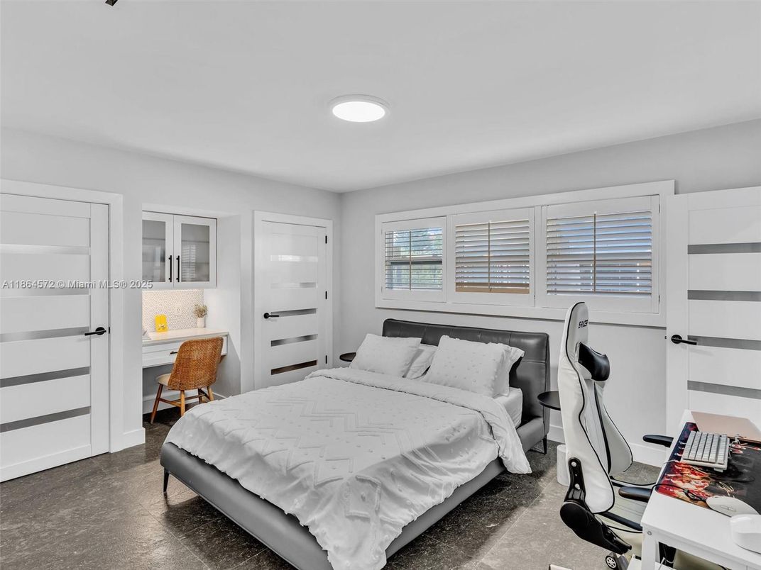 Bedroom, Home Office, Interior, Recessed Lighting