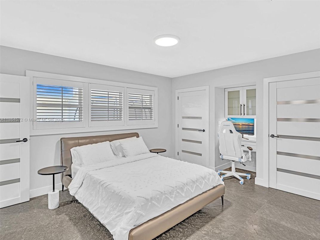 Bedroom, Home Office, Interior, Recessed Lighting