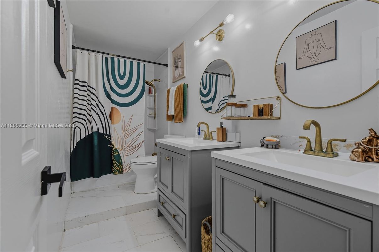 Bathroom, Dual Sink Vanities, Interior, Marble