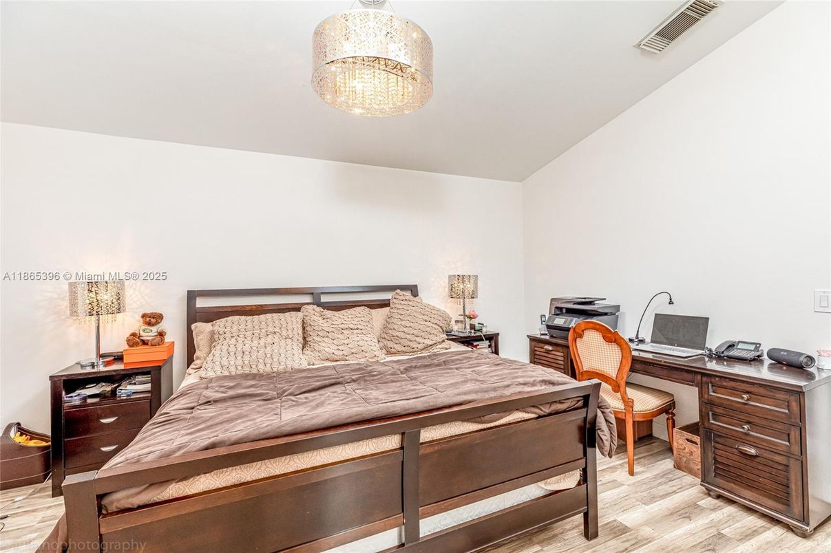 Bedroom, Home Office, Interior, Wood Texture Flooring