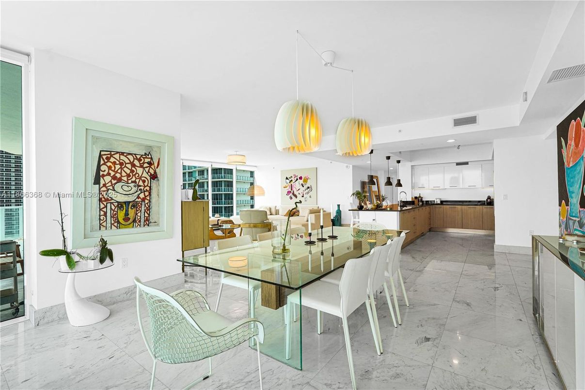 Dining room, Interior, Kitchen, Marble, Pendant Lights, Recessed Lighting