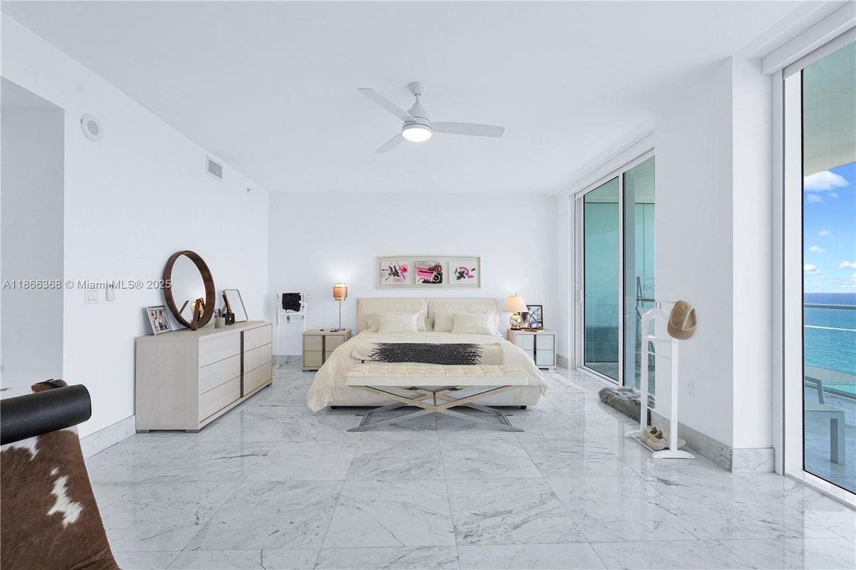 Bedroom, Interior, Marble, Water