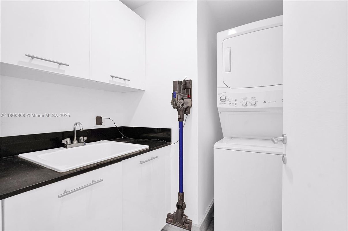 Interior, Utility Closets, Washer