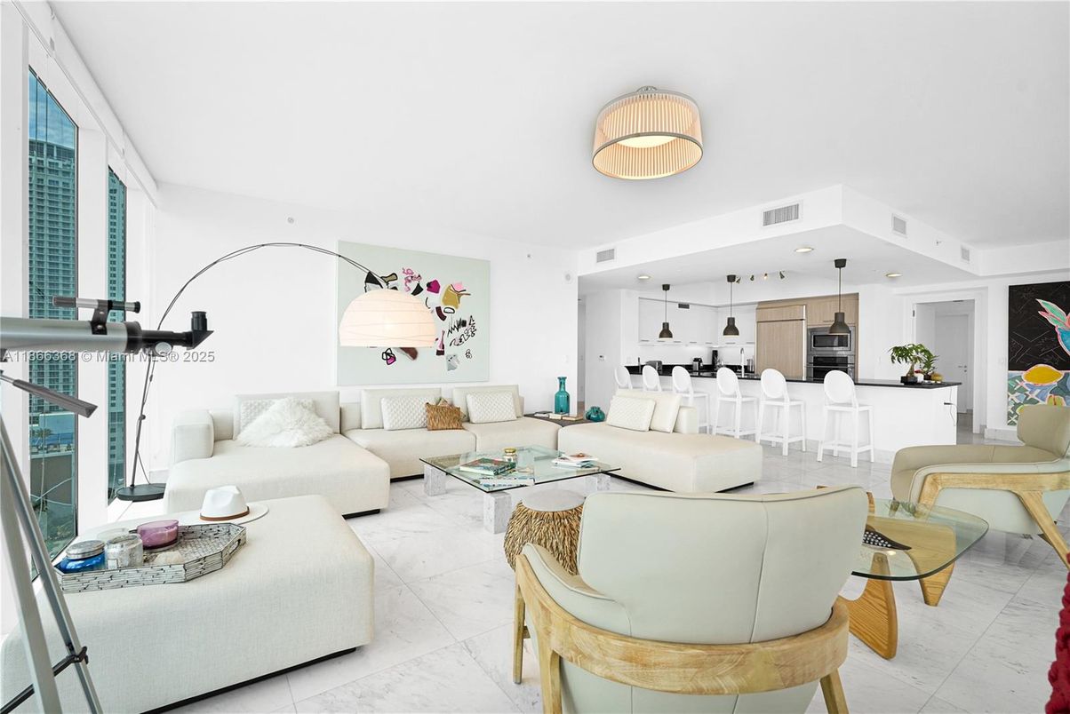 Interior, Kitchen, Living room, Marble, Pendant Lights, Recessed Lighting