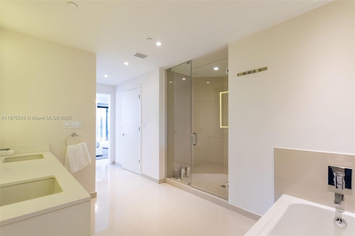 Bathroom, Dual Sink Vanities, Glass Shower, Interior, Recessed Lighting