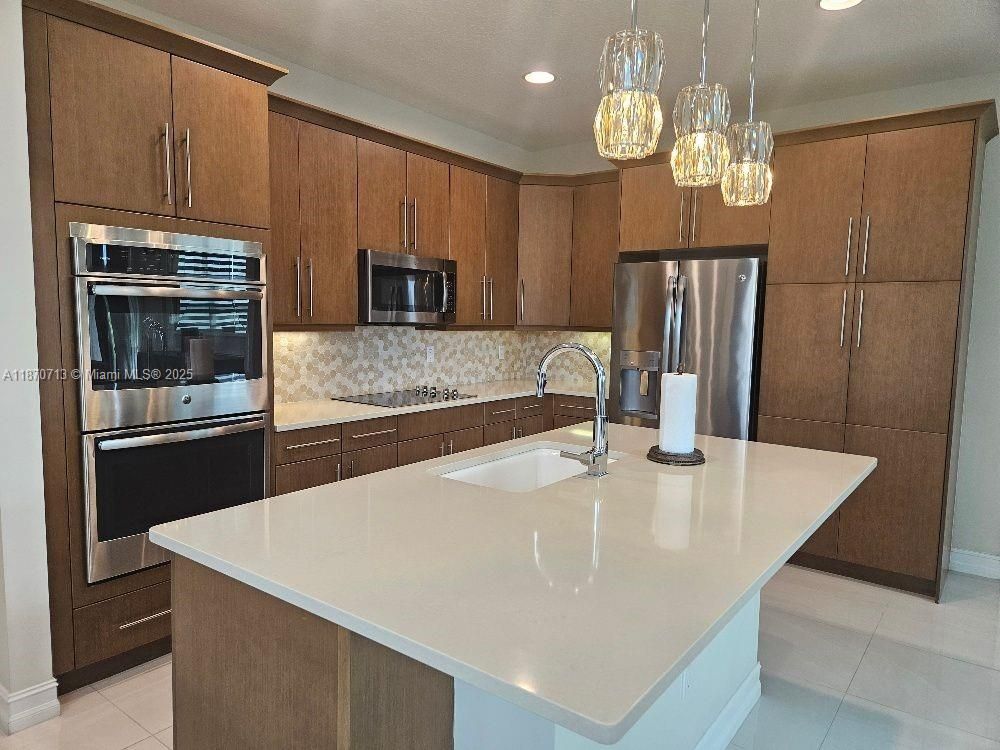 Interior, Kitchen, Pendant Lights, Recessed Lighting, Stainless Steel Appliances