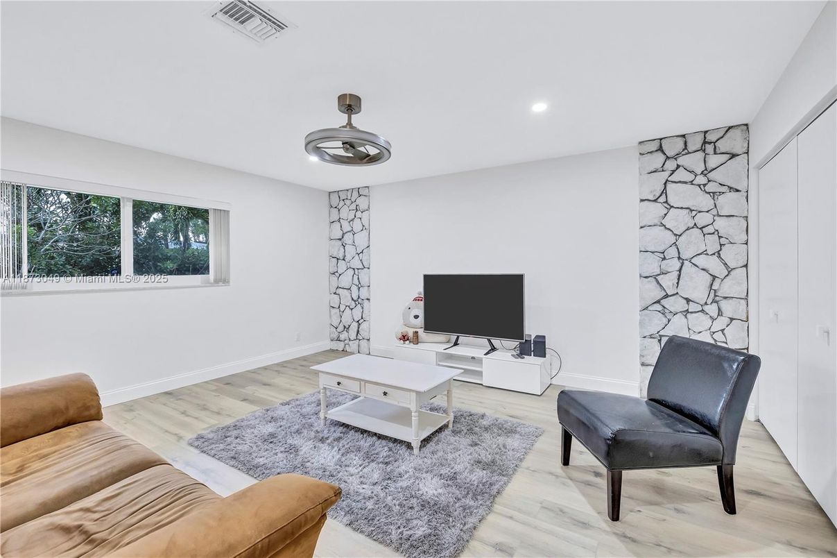 Interior, Living room, Recessed Lighting, Stone Walls, Wood Texture Flooring