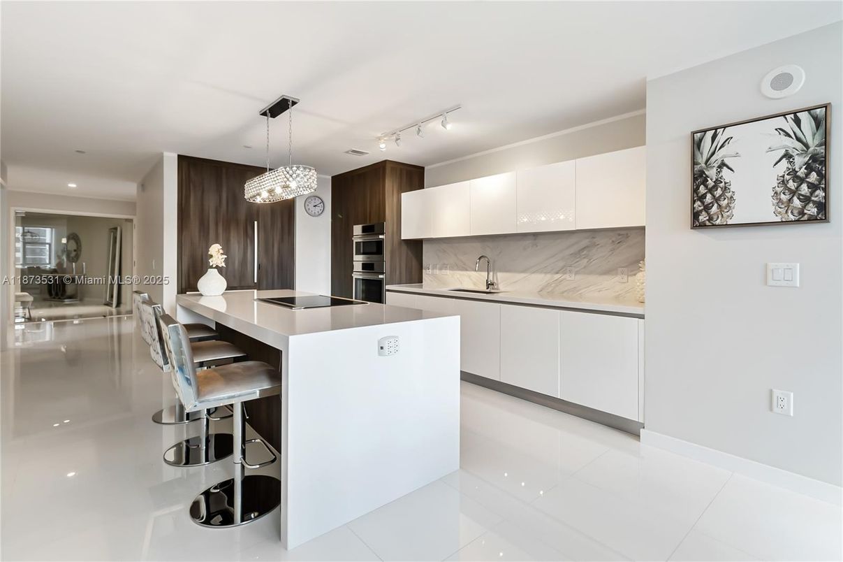 Interior, Kitchen, Pendant Lights, Recessed Lighting, Stainless Steel Appliances