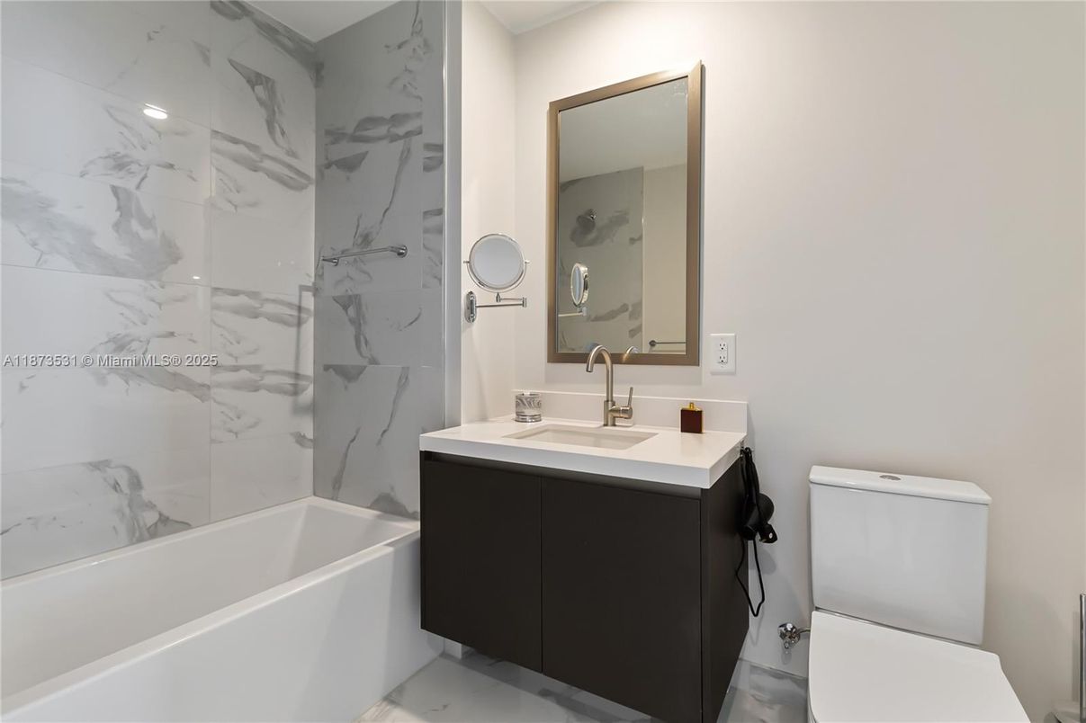 Bathroom, Interior, Marble Walls