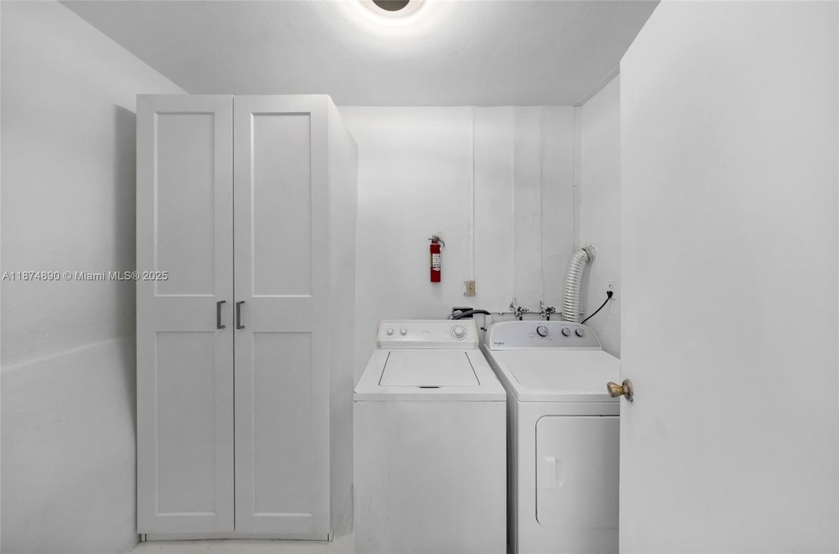 Interior, Utility Closets, Washer