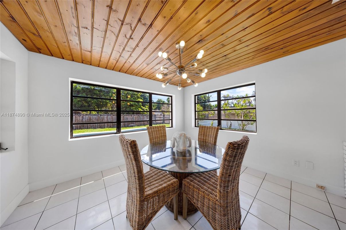 Dining room, Interior, Pendant Lights, Wooden Ceilings