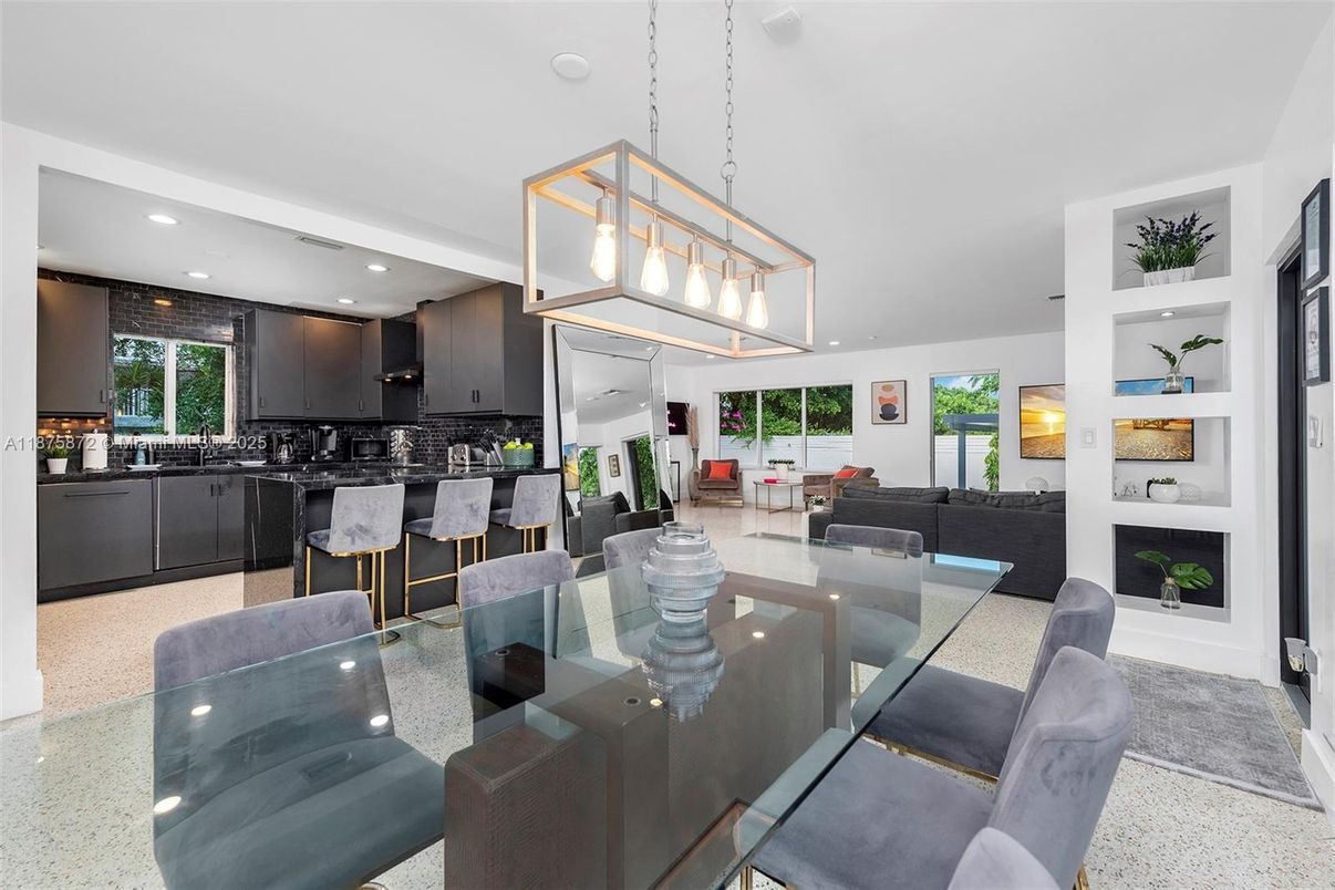 Dining room, Interior, Kitchen, Living room, Pendant Lights, Recessed Lighting