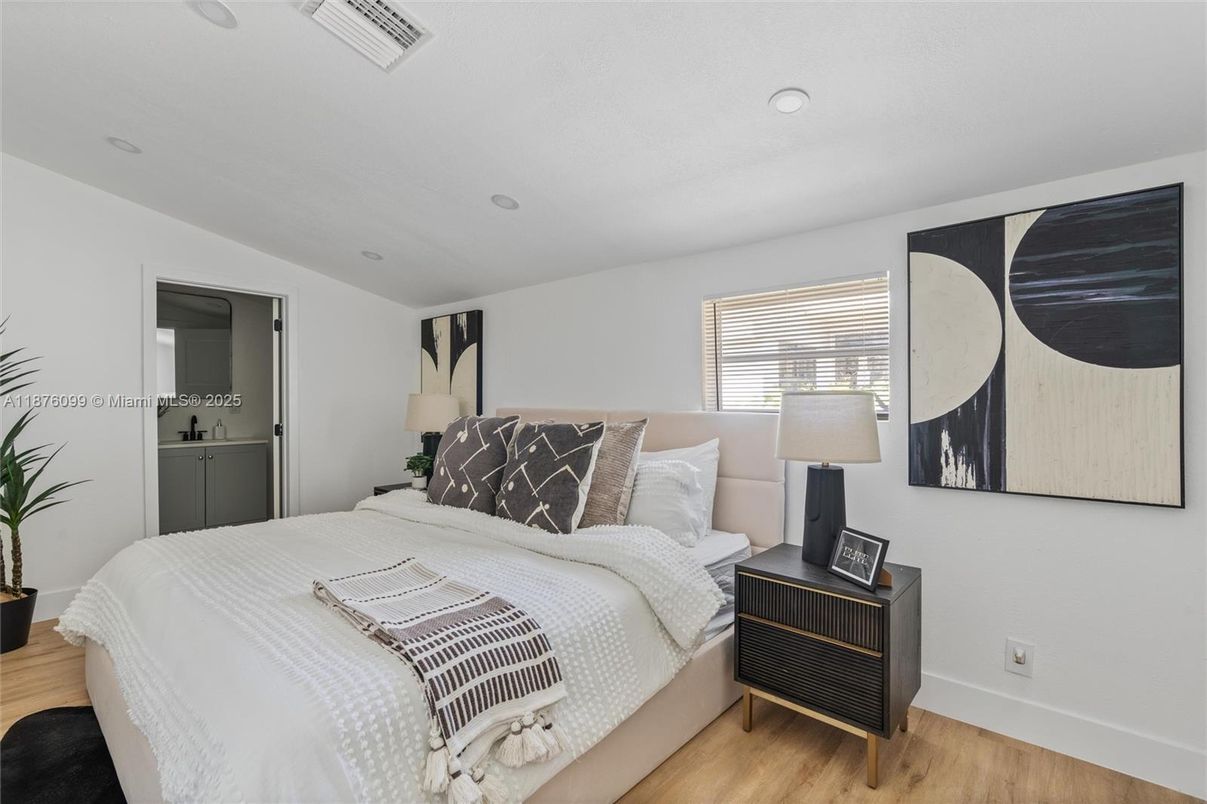 Bedroom, Interior, Recessed Lighting, Wood Texture Flooring