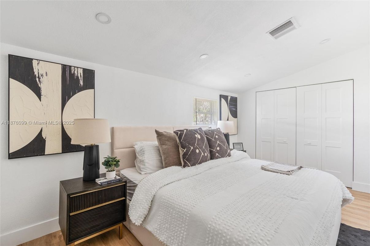 Bedroom, Interior, Recessed Lighting, Wood Texture Flooring