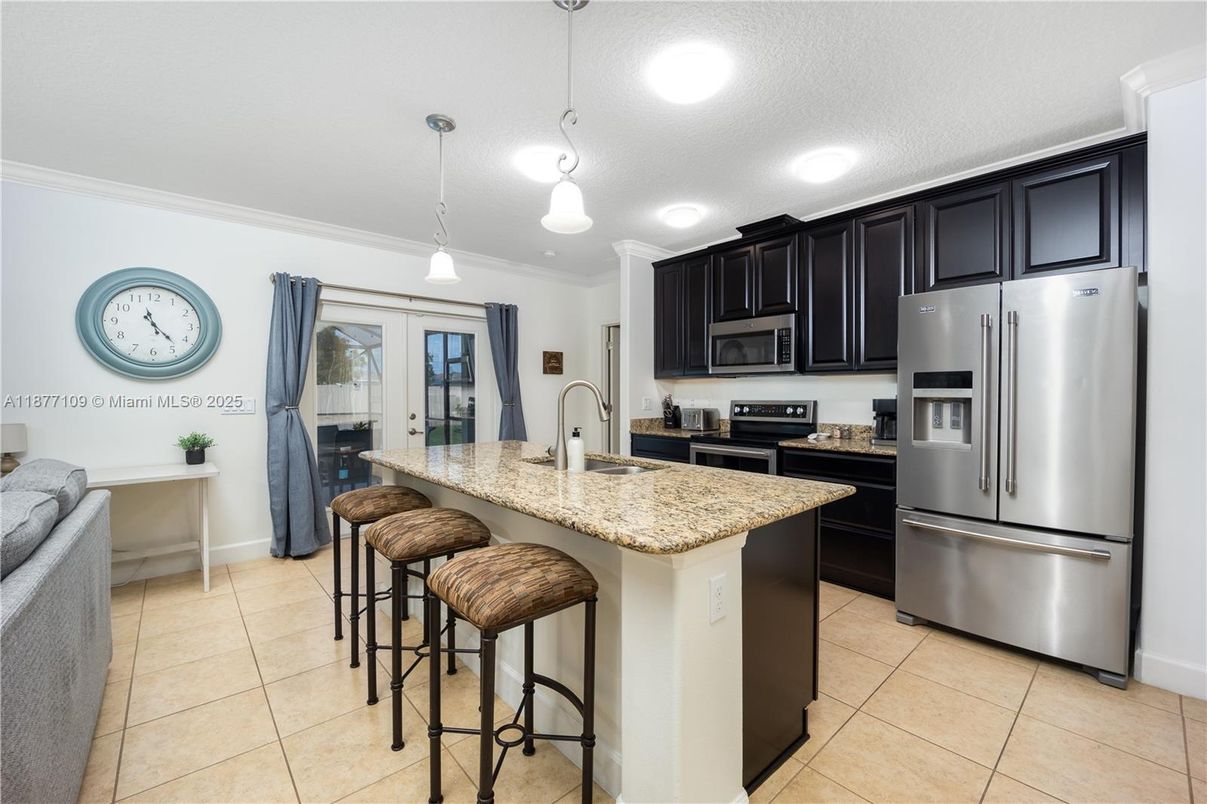 Interior, Kitchen, Pendant Lights, Recessed Lighting, Stainless Steel Appliances