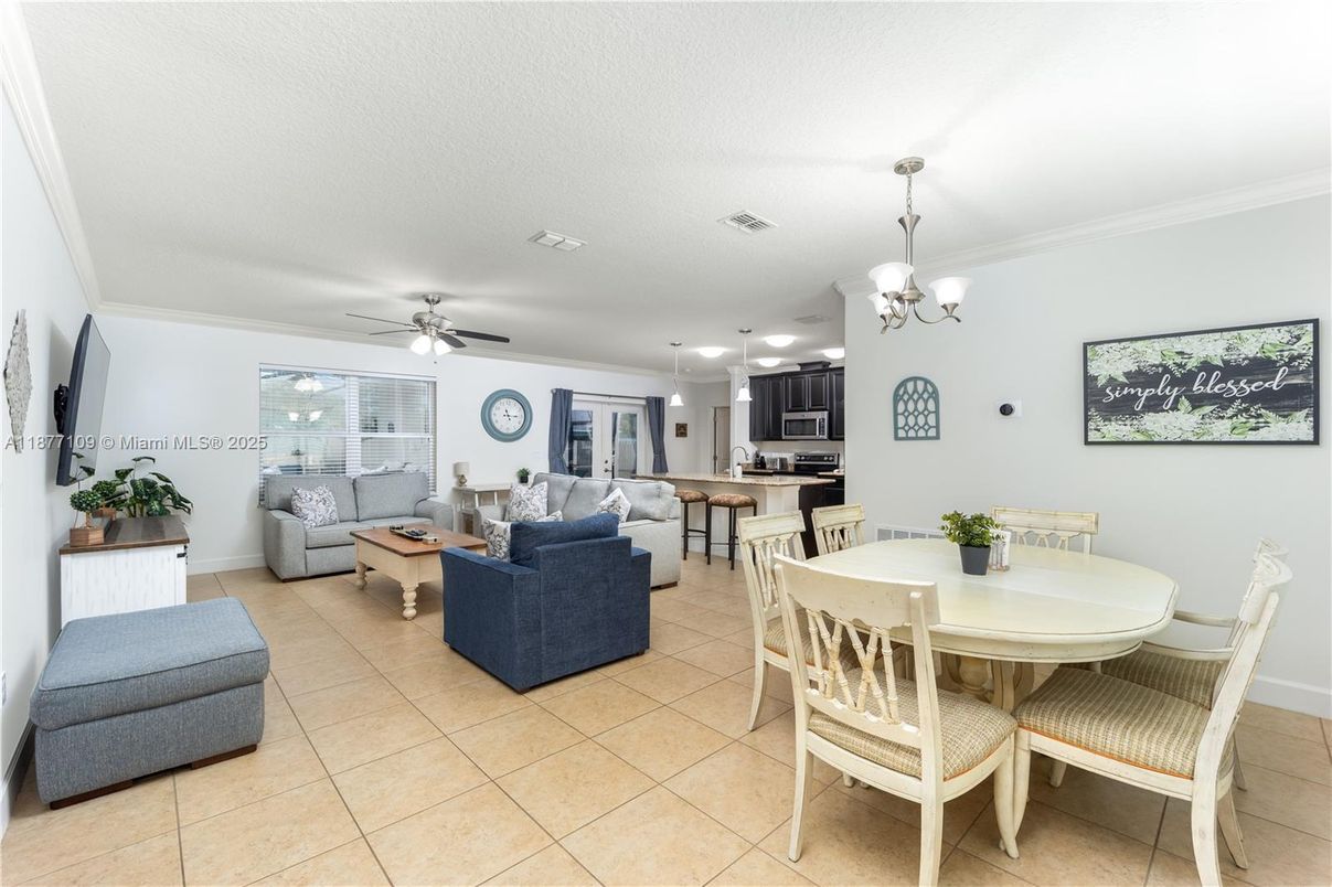 Chandelier, Dining room, Interior, Kitchen, Living room, Pendant Lights, Recessed Lighting