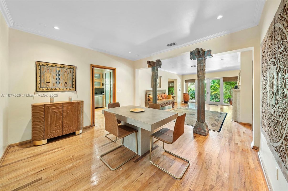 Dining room, Interior, Recessed Lighting, Wood Texture Flooring