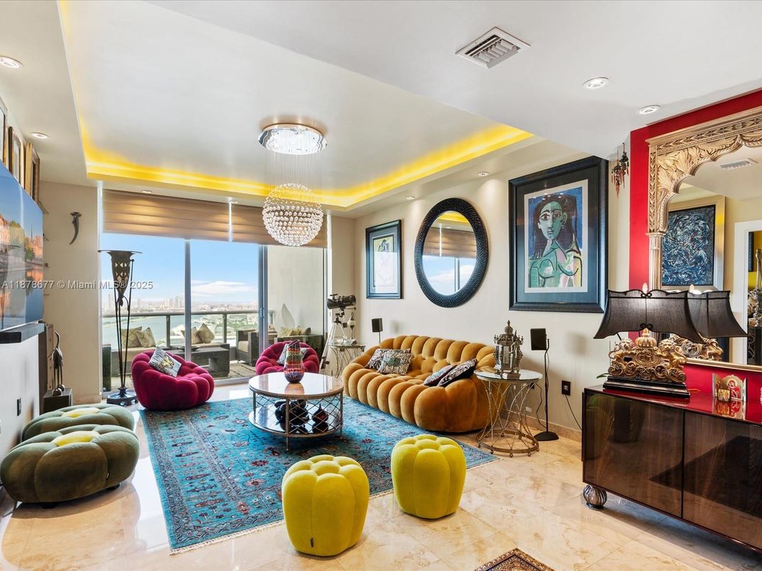 Interior, Living room, Pendant Lights, Recessed Lighting, Water