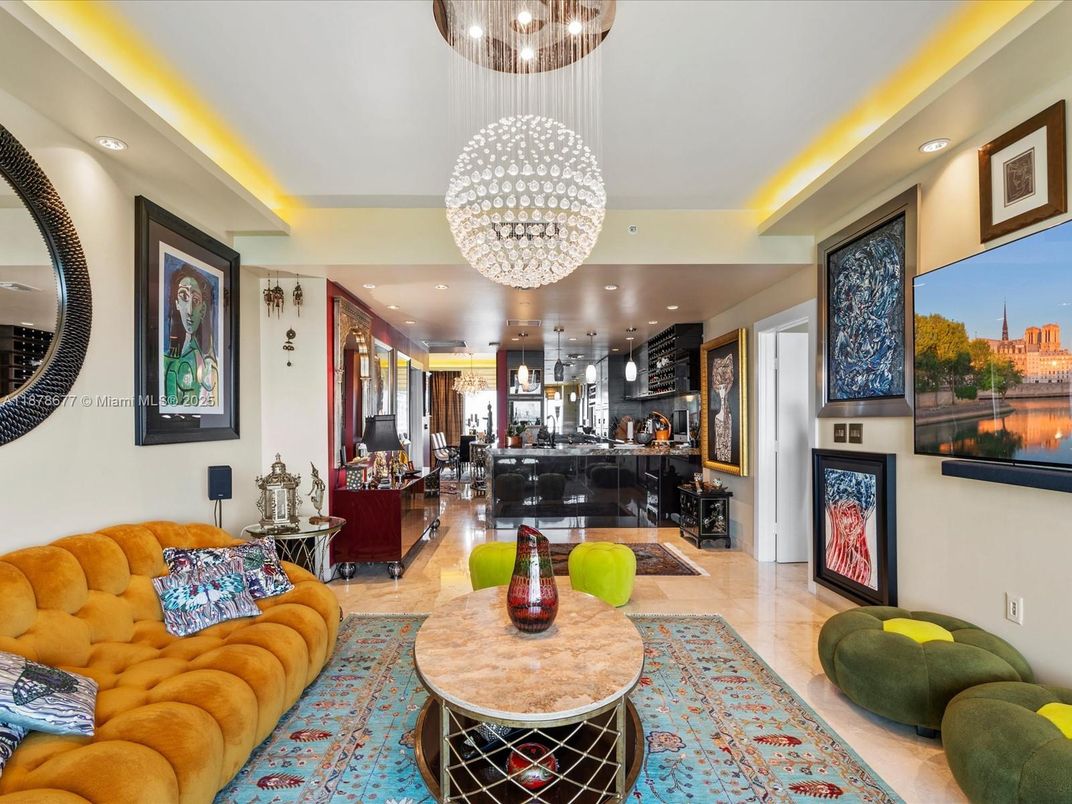 Interior, Living room, Pendant Lights, Recessed Lighting