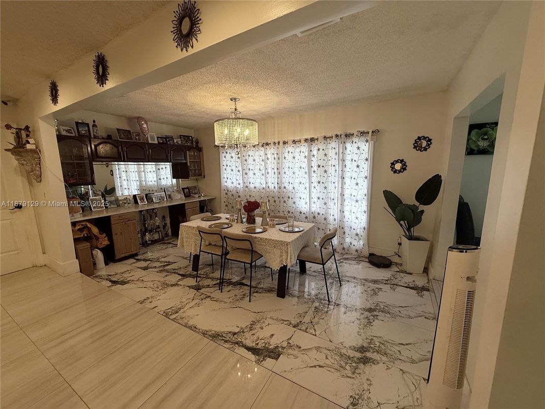 Chandelier, Dining room, Interior, Kitchen, Marble