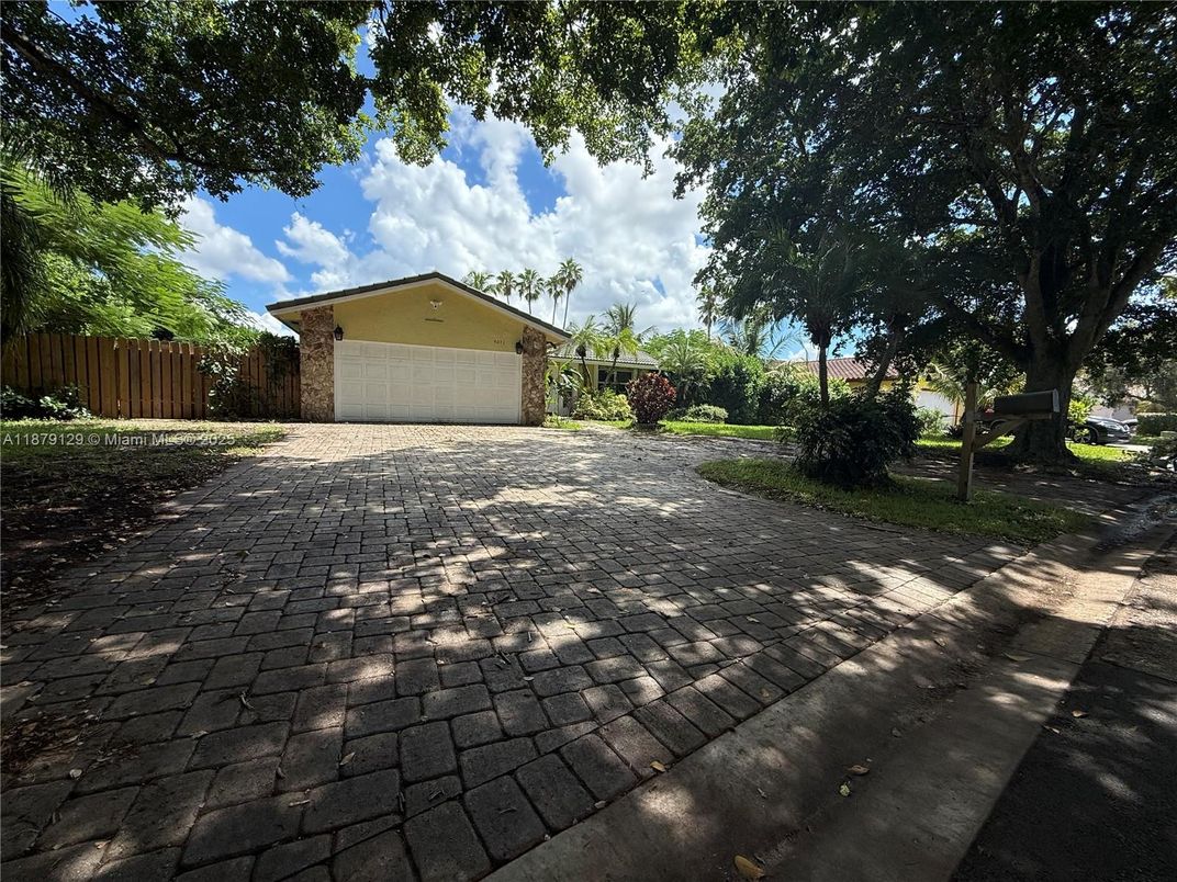 Backyard, Detached Garage, Exterior