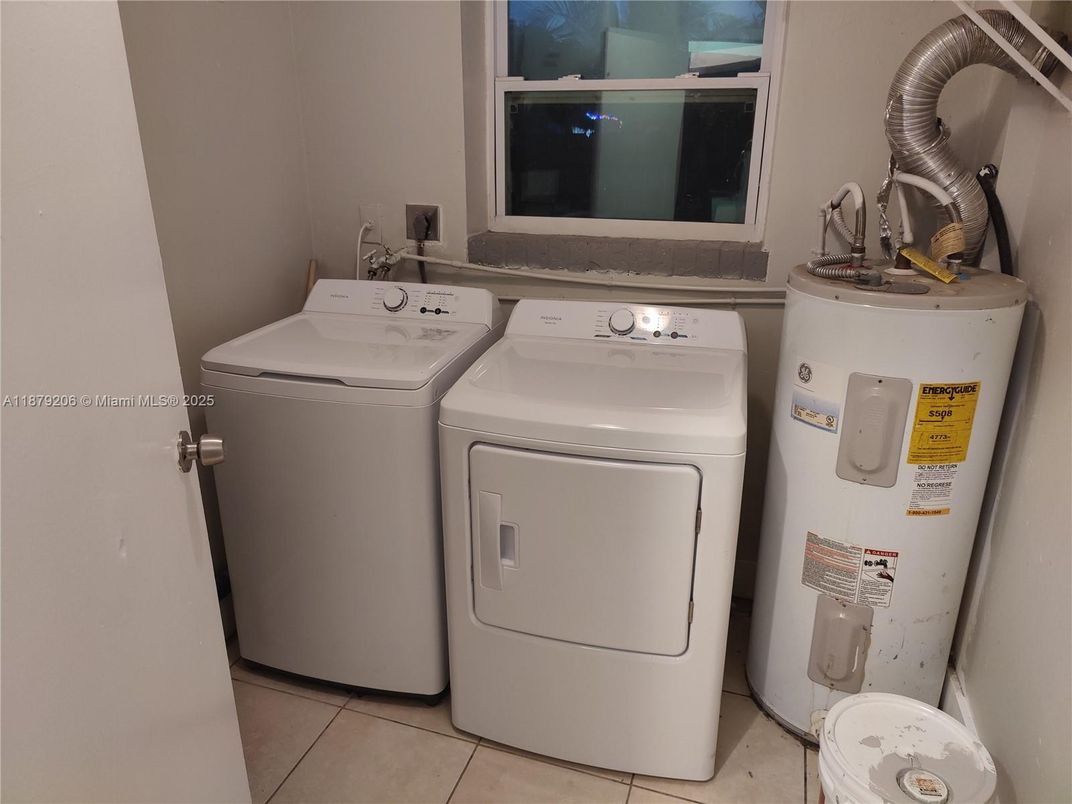 Interior, Utility Closets, Washer