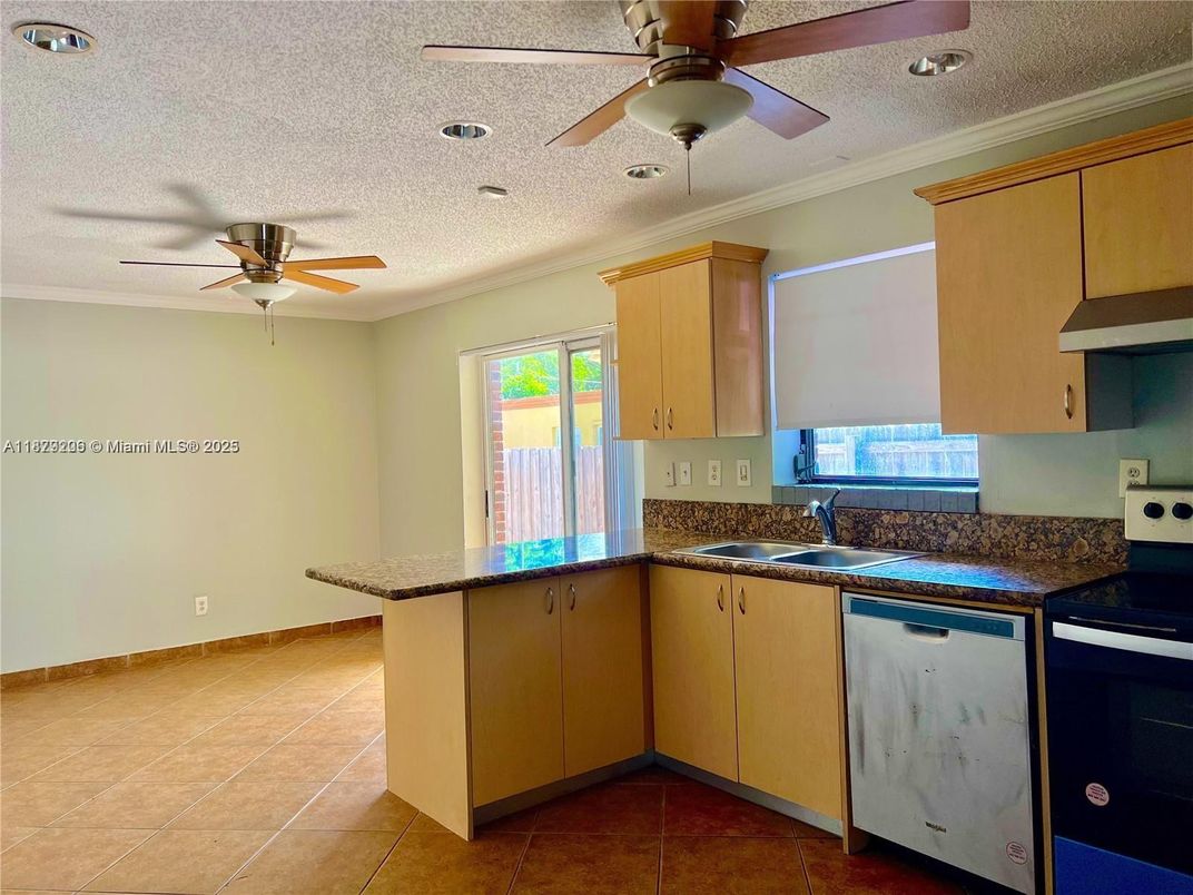 Interior, Kitchen, Recessed Lighting