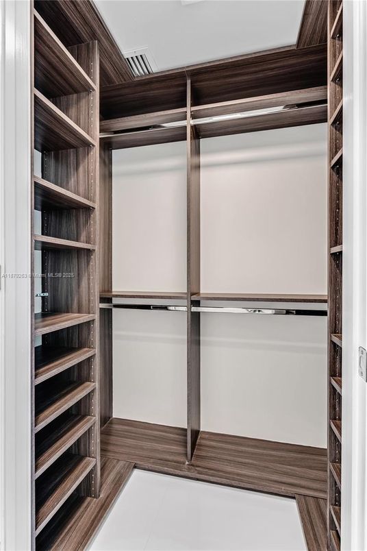 Interior, Walk-in Closets