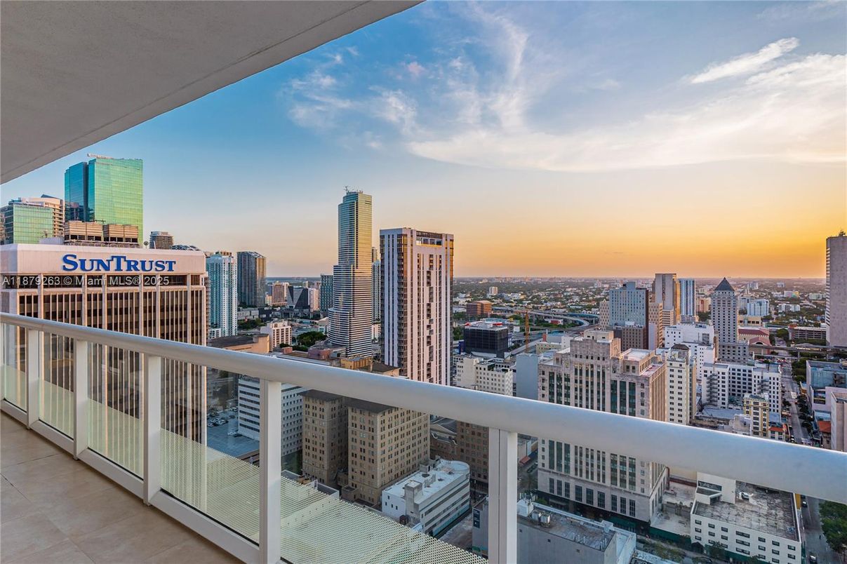 Exterior, Other, Skyline