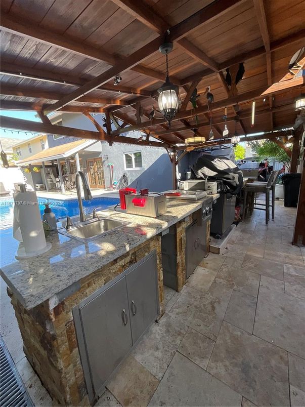 Exterior, Outdoor Kitchen