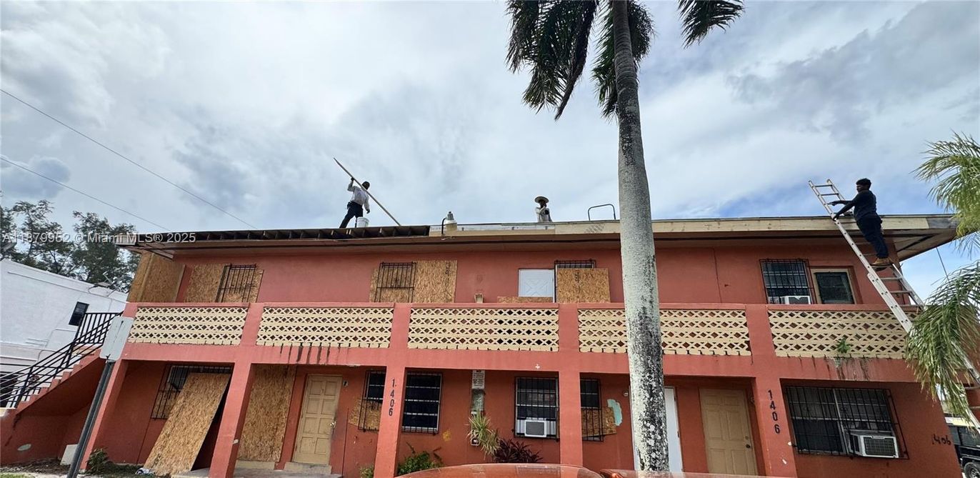 Exterior, Facade, Condo Building