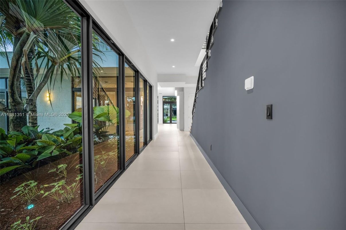 Interior, Recessed Lighting