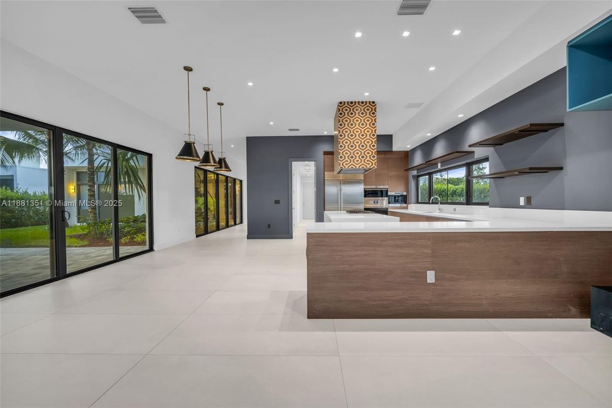 Interior, Kitchen, Pendant Lights, Recessed Lighting, Stainless Steel Appliances