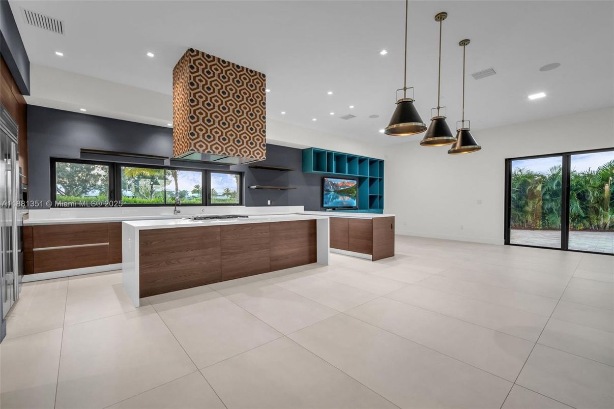 Interior, Kitchen, Pendant Lights, Recessed Lighting