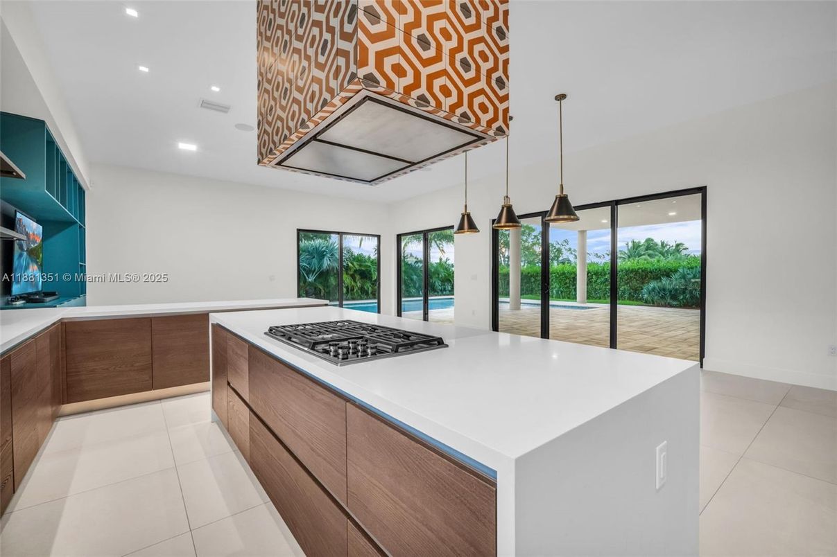 Interior, Kitchen, Pendant Lights, Recessed Lighting