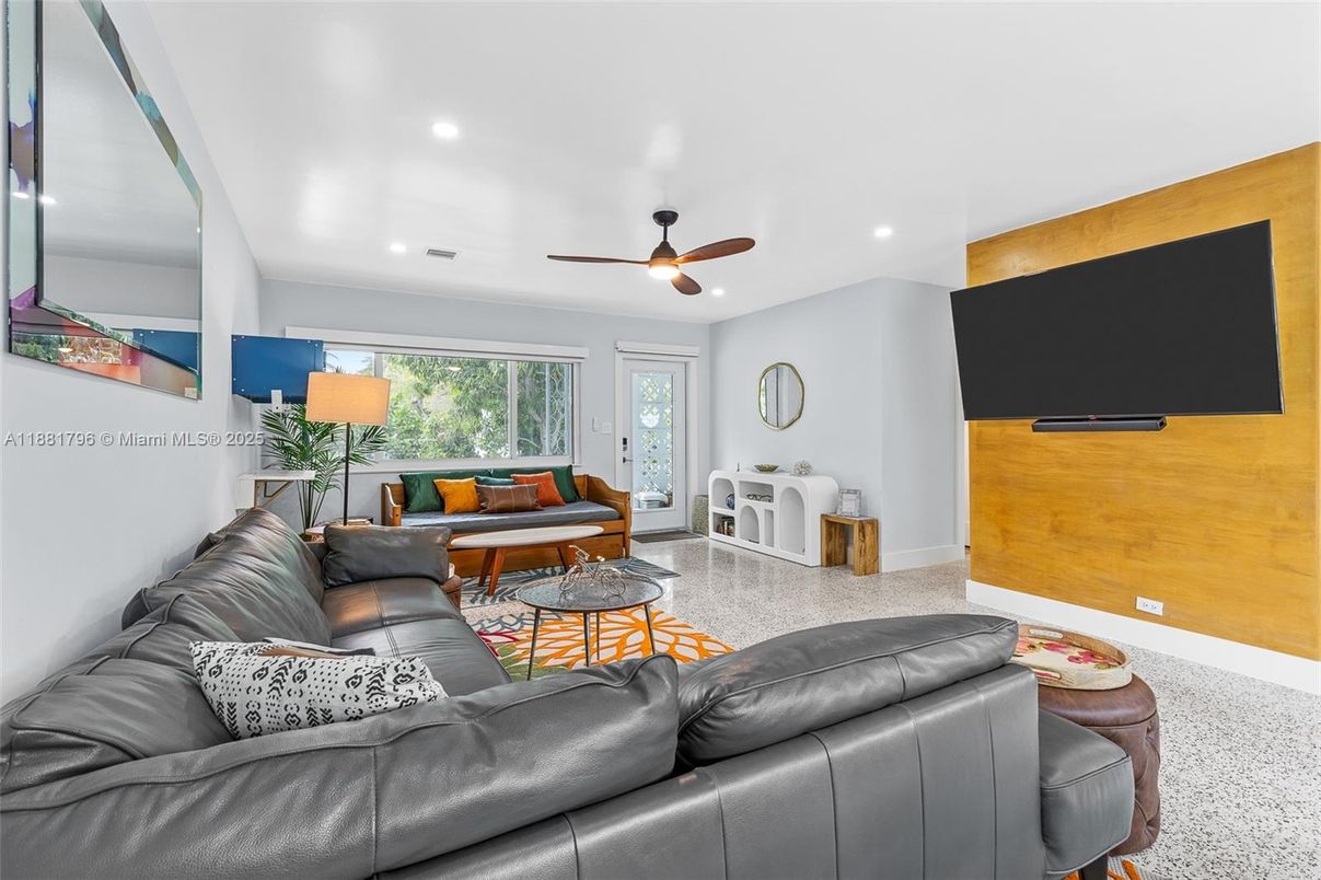 Interior, Living room, Recessed Lighting